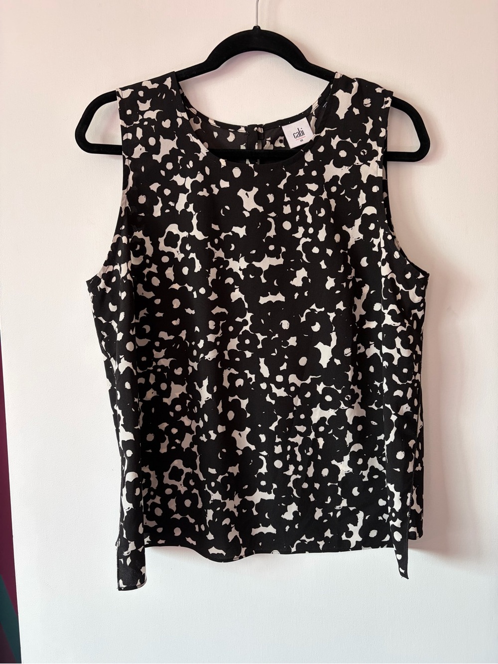 CAbi Black & White Abstract Print Sleeveless Camisole